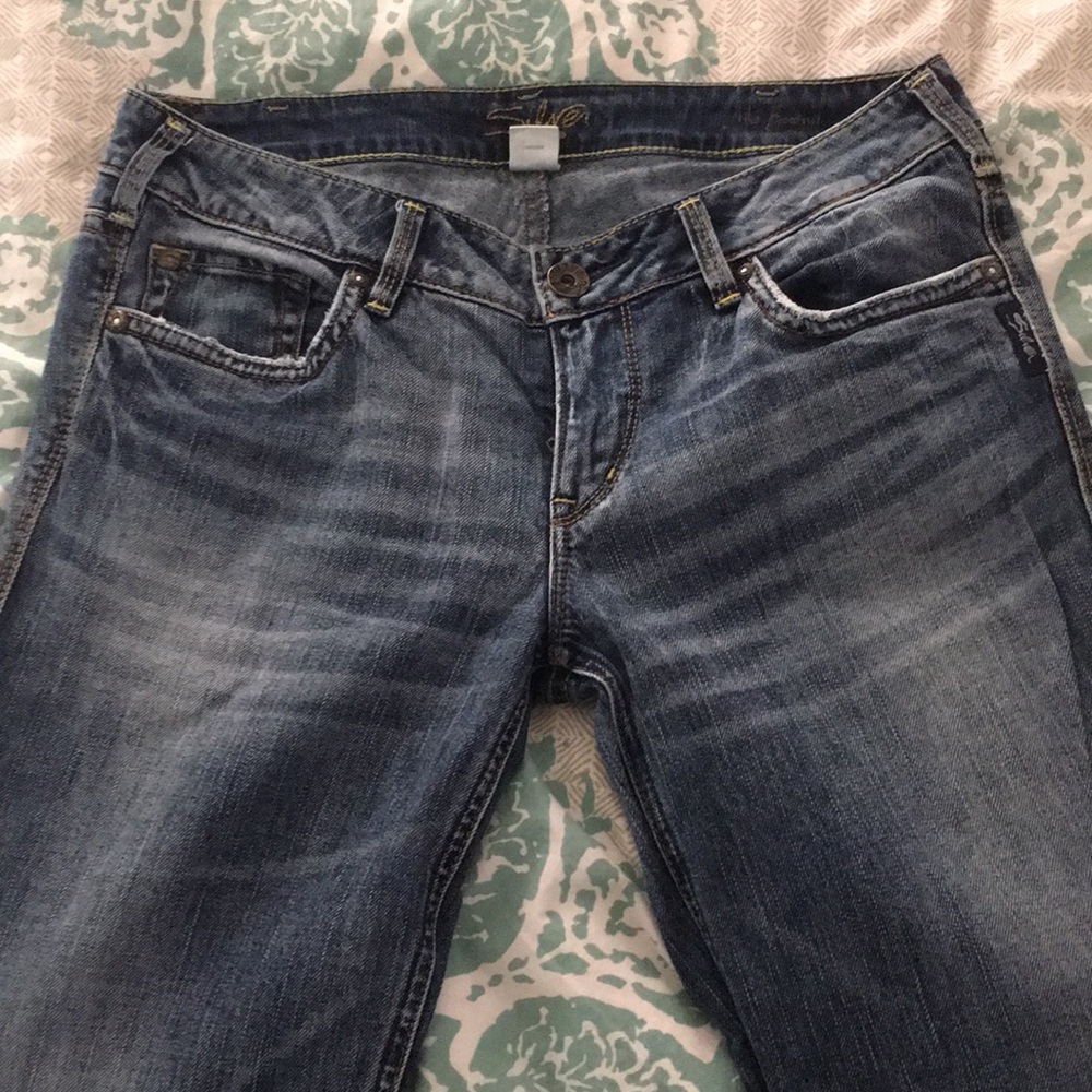 Silver jeans. Good used condition. Bootcut